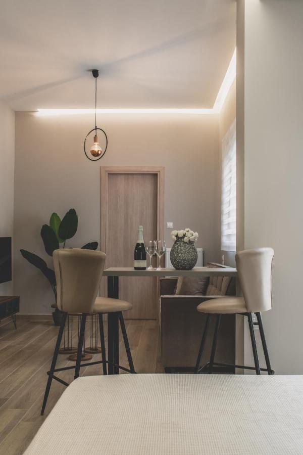 Ederlezi Habitat Apartments ピレウス エクステリア 写真